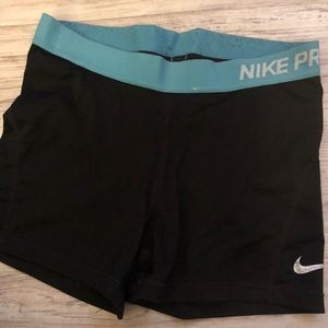 Nike Pro women’s sz L, used condition, signs of wear.